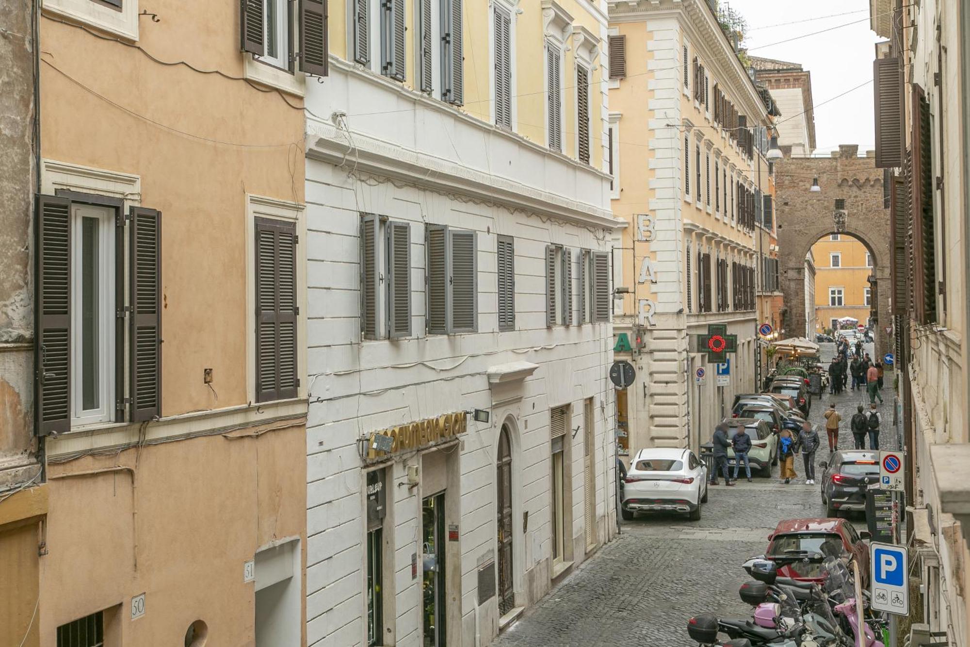 Apartment Borgo Vittorio 20 Vatican Rom